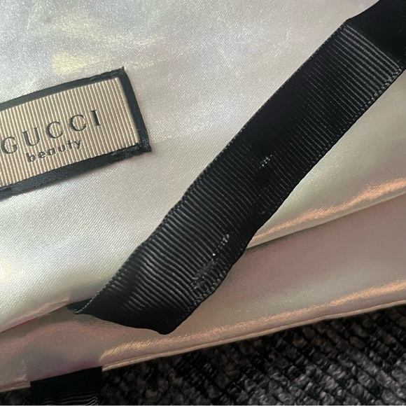 Gucci Beauty Iridescent Fold Over Cosmetic Makeup Pouch with Ribbon Tie - Picture 5 of 6